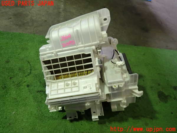 1UPJ-26696081]ファンカーゴ(NCP20)エバポレーター1 中古_m0001.jpg