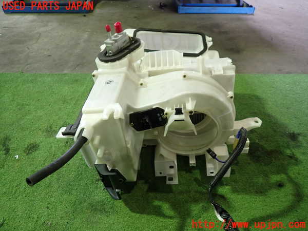1UPJ-26696081]ファンカーゴ(NCP20)エバポレーター1 中古_m0003.jpg