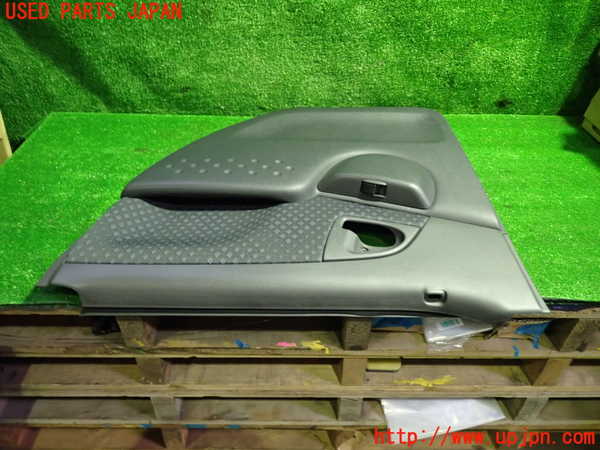 1UPJ-26691294]ファンカーゴ(NCP20)右後ドア内張り 中古_m0003.jpg