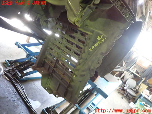 5UPJ-26701092]ランエボ10(CZ4A)左前フェンダーライナー 中古_m0001.jpg