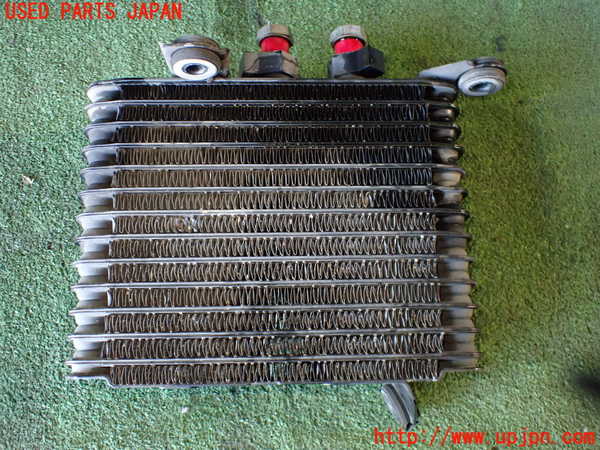 5UPJ-26702481]ランエボ10(CZ4A)オイルクーラー1 (右側) 中古_m0002.jpg