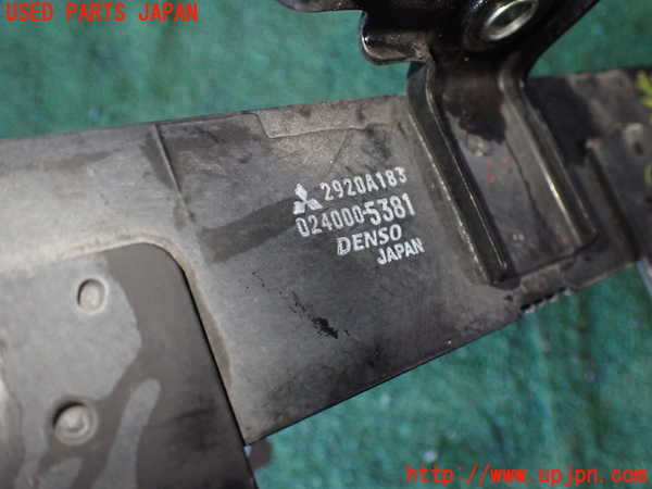 5UPJ-26702482]ランエボ10(CZ4A)オイルクーラー2 (左側) 中古_m0004.jpg