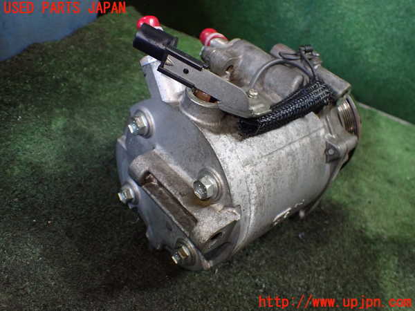 5UPJ-26706025]ランエボ10(CZ4A)エアコンコンプレッサー 中古_m0003.jpg
