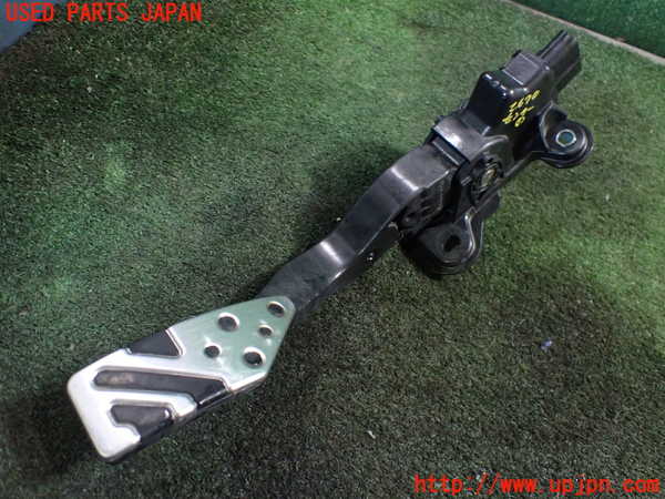 5UPJ-26706381]ランエボ10(CZ4A)センサー1 (アクセルペダル) 中古_m0001.jpg