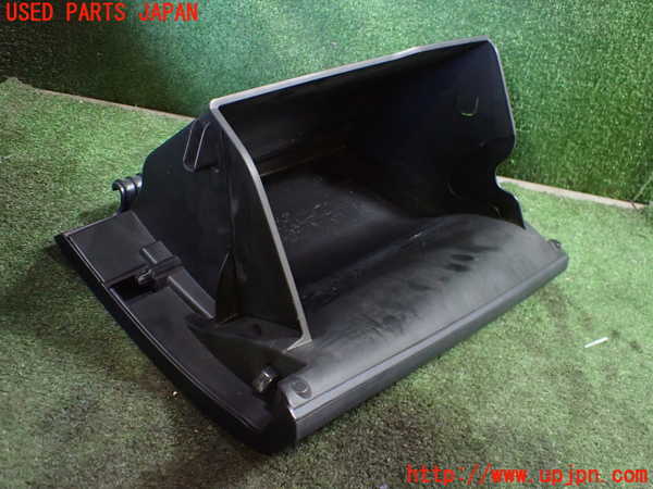 1UPJ-26707516]ランエボ10(CZ4A)グローブボックス1 中古_m0002.jpg
