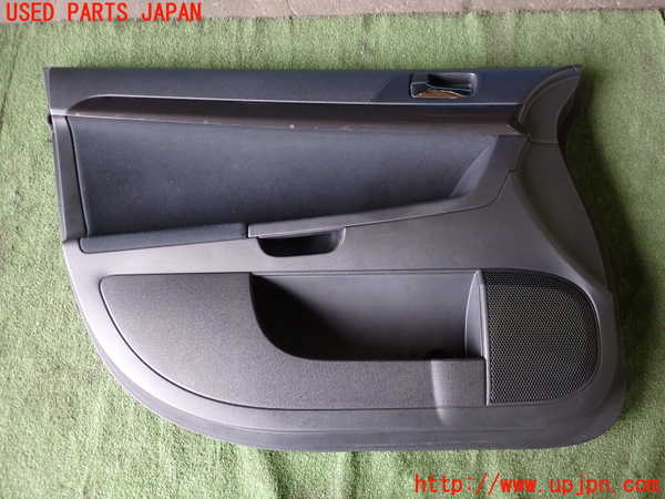 1UPJ-26701264]ランエボ10(CZ4A)左前ドア内張り 中古_m0001.jpg