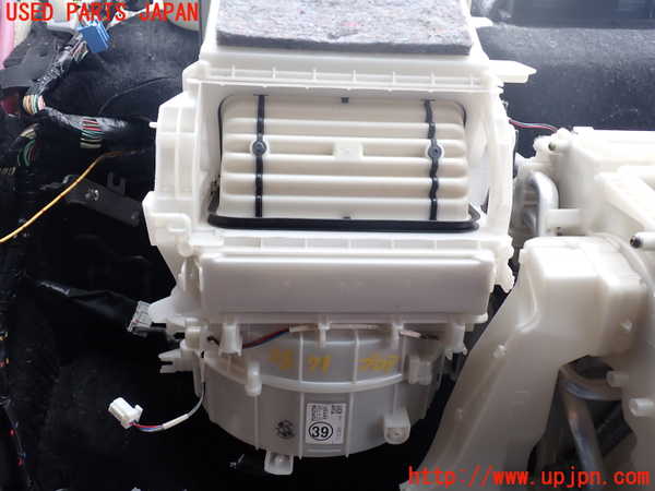 1UPJ-26716095]ヴェルファイア(ANH20W)ブロアファン(ブロアーファン) 中古_m0001.jpg