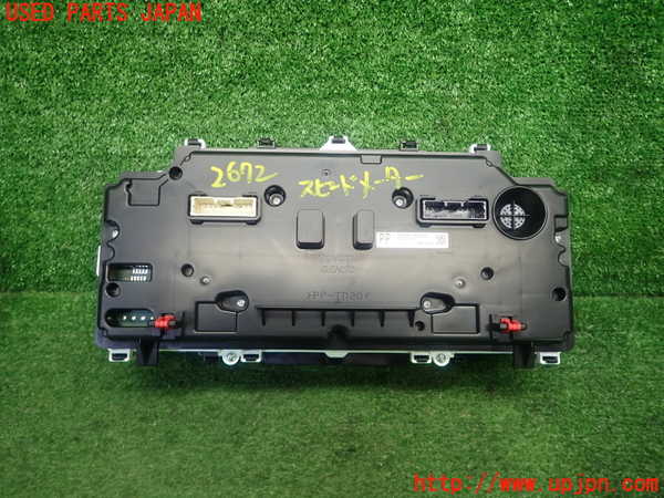 5UPJ-26726170]アクア(AQUA)(MXPK11)スピードメーター 中古_m0002.jpg