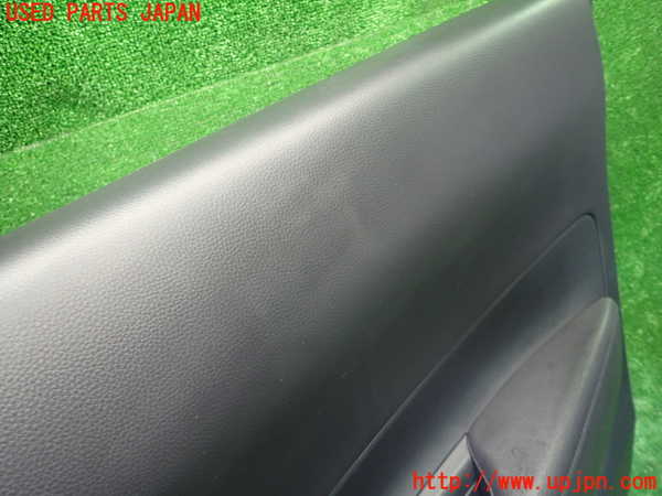 5UPJ-26721234]アクア(AQUA)(MXPK11)右前ドア内張り 中古_m0003.jpg