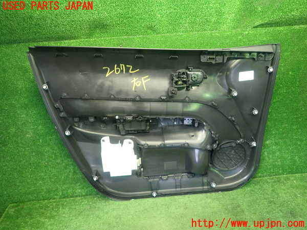 5UPJ-26721234]アクア(AQUA)(MXPK11)右前ドア内張り 中古_m0005.jpg