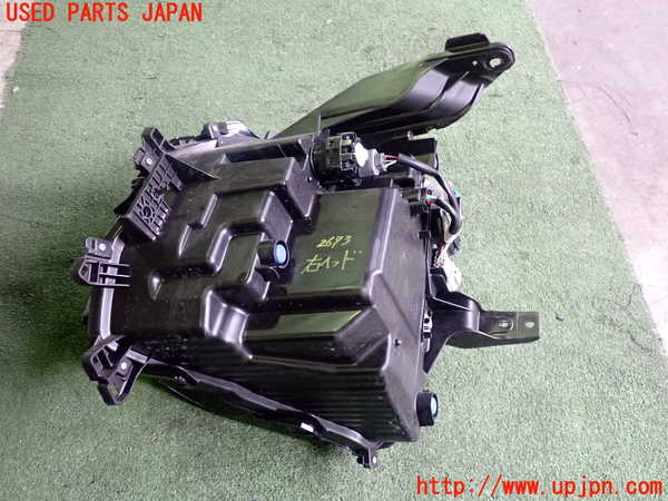 2UPJ-26731130]アウトランダーPHEV(GN0W)右ヘッドライト LED 中古_m0002.jpg