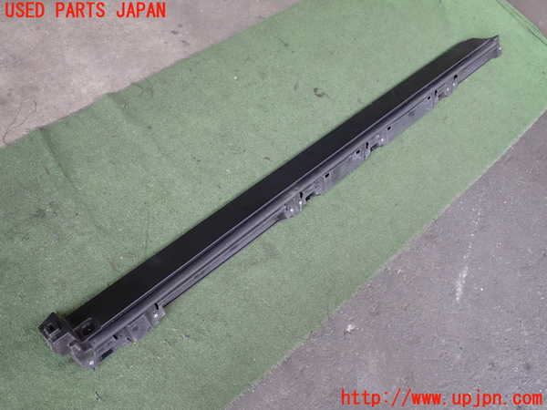 2UPJ-26731390]アウトランダーPHEV(GN0W)右サイドステップ 中古_m0001.jpg