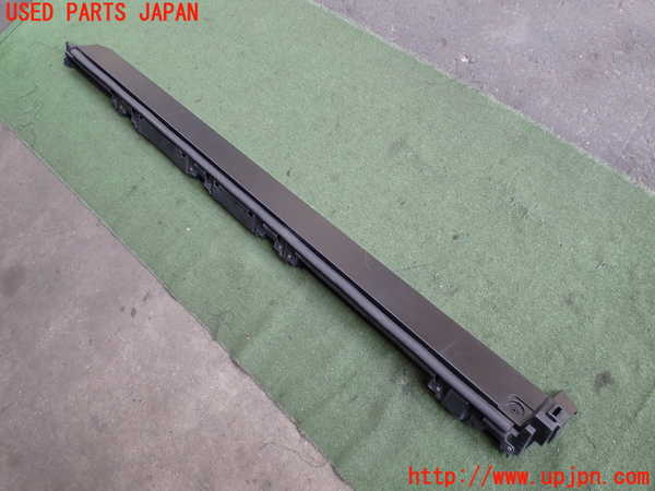 2UPJ-26731392]アウトランダーPHEV(GN0W)左サイドステップ 中古_m0001.jpg