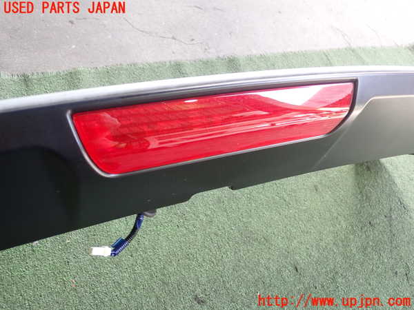 2UPJ-26731520]アウトランダーPHEV(GN0W)リアスポイラー 中古_m0002.jpg