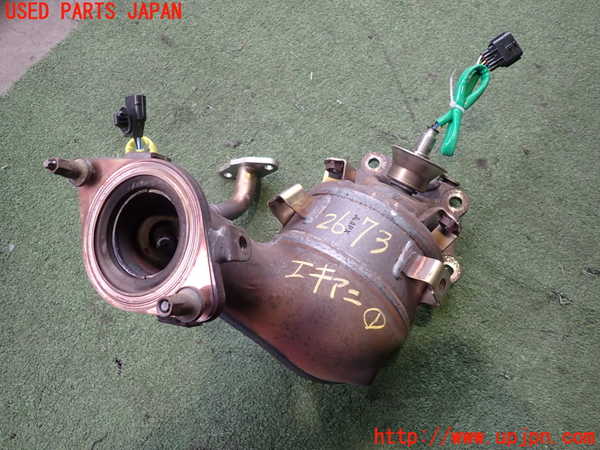 2UPJ-26732041]アウトランダーPHEV(GN0W)エキマニ1 (触媒 マニバーター) 中古_m0001.jpg