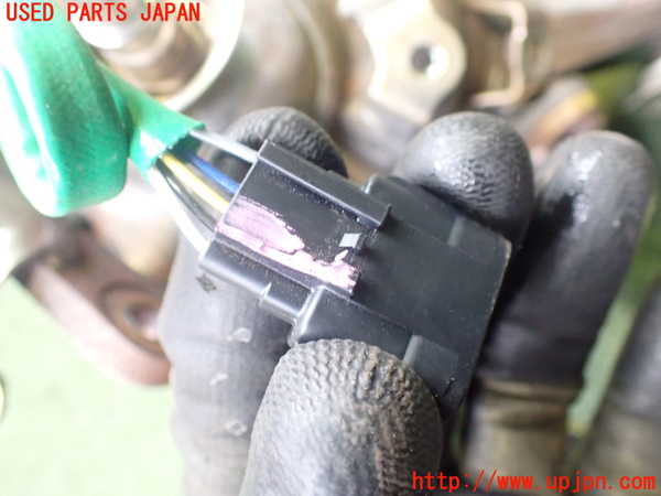 2UPJ-26732041]アウトランダーPHEV(GN0W)エキマニ1 (触媒 マニバーター) 中古_m0004.jpg