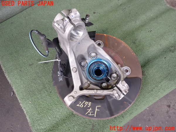 2UPJ-26734295]アウトランダーPHEV(GN0W)左フロントナックルハブ 中古_m0002.jpg