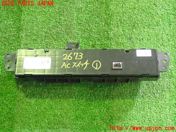 2UPJ-26736066]アウトランダーPHEV(GN0W)エアコンスイッチ1 中古_m0002.jpg