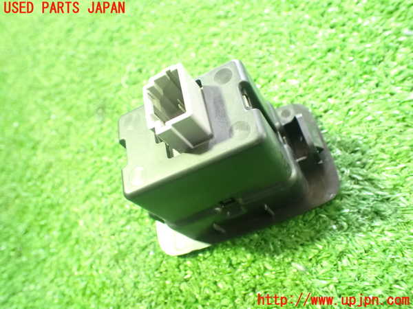 2UPJ-26736306]アウトランダーPHEV(GN0W)スイッチ1 (バックドア) 中古_m0003.jpg