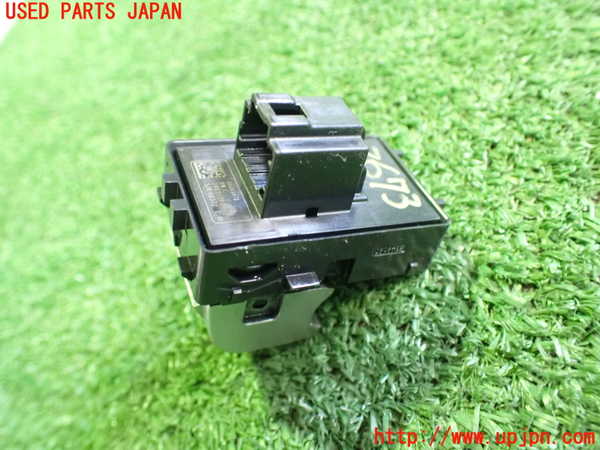 2UPJ-26736245]アウトランダーPHEV(GN0W)左前パワーウィンドウスイッチ 中古_m0002.jpg