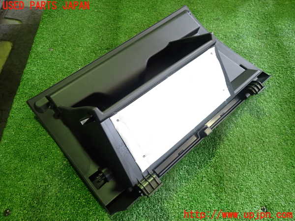 2UPJ-26737516]アウトランダーPHEV(GN0W)グローブボックス1 中古_m0004.jpg
