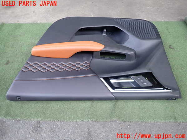 2UPJ-26731234]アウトランダーPHEV(GN0W)右前ドア内張り 中古_m0002.jpg