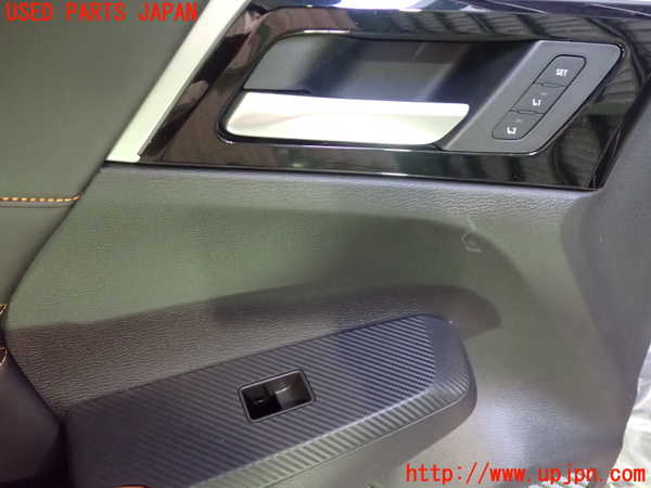 2UPJ-26731264]アウトランダーPHEV(GN0W)左前ドア内張り 中古_m0003.jpg