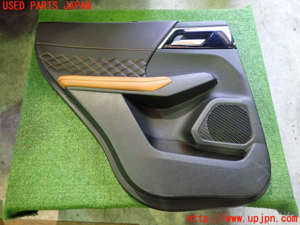 2UPJ-26731324]アウトランダーPHEV(GN0W)左後ドア内張り 中古_m0001.jpg