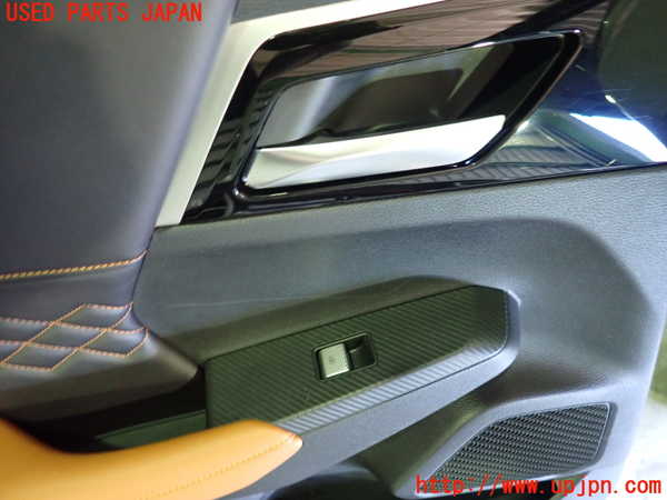 2UPJ-26731324]アウトランダーPHEV(GN0W)左後ドア内張り 中古_m0003.jpg