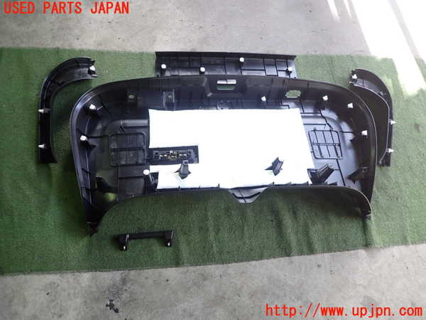 2UPJ-26731578]アウトランダーPHEV(GN0W)バックドア内張り 中古_m0003.jpg