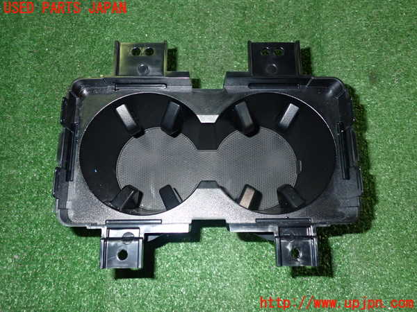 2UPJ-26737810]アウトランダーPHEV(GN0W)ドリンクホルダー 中古_m0001.jpg