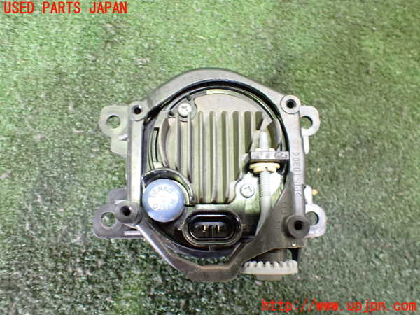 2UPJ-26741182]アウトランダーPHEV(GG2W)左フォグ 中古_m0003.jpg