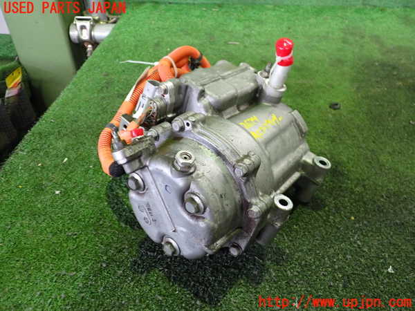 2UPJ-26746025]アウトランダーPHEV(GG2W)エアコンコンプレッサー 中古_m0001.jpg