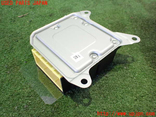2UPJ-26746145]アウトランダーPHEV(GG2W)エアバッグコンピューター 【展開済】【ジャンク品】 中古_m0002.jpg