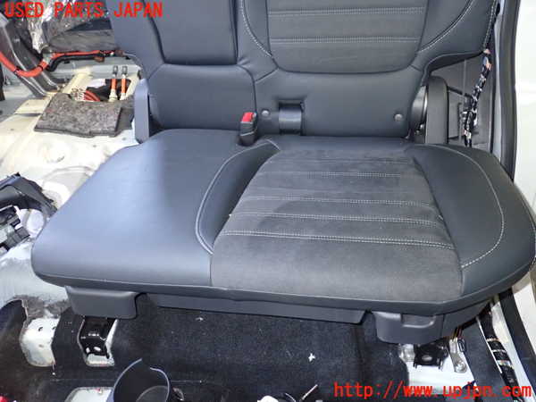 2UPJ-26747175]アウトランダーPHEV(GG2W)左2列目シート 中古_m0003.jpg