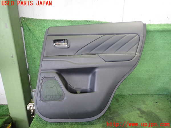 2UPJ-26741294]アウトランダーPHEV(GG2W)右後ドア内張り 中古_m0001.jpg