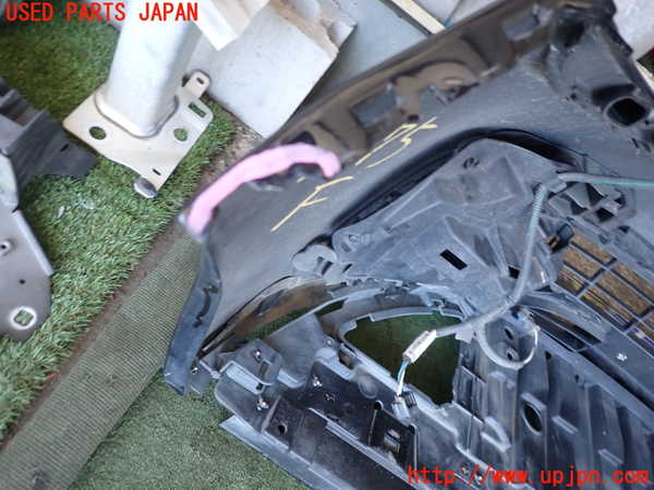 2UPJ-26751010]ルノー・ルーテシア(RM5M1)フロントバンパー 中古_m0004.jpg