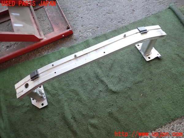 2UPJ-26751014]ルノー・ルーテシア(RM5M1)フロントバンパーホースメント 中古_m0001.jpg