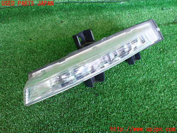 2UPJ-26751152]ルノー・ルーテシア(RM5M1)左コーナーランプ 中古_m0001.jpg