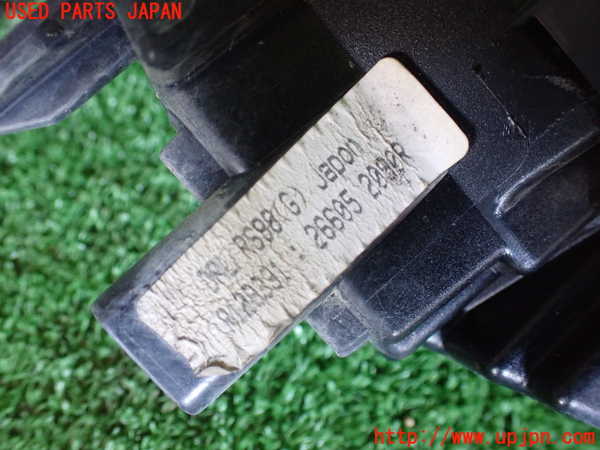 2UPJ-26751152]ルノー・ルーテシア(RM5M1)左コーナーランプ 中古_m0004.jpg