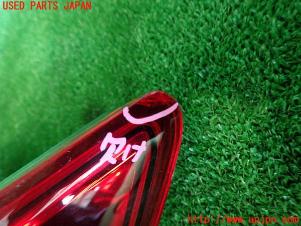 2UPJ-26751530]ルノー・ルーテシア(RM5M1)右テールランプ 中古_m0002.jpg