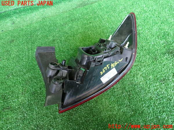 2UPJ-26751536]ルノー・ルーテシア(RM5M1)左テールランプ 中古_m0003.jpg