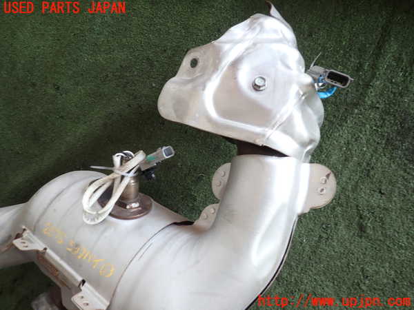 2UPJ-26752661]ルノー・ルーテシア(RM5M1)触媒1 中古_m0002.jpg