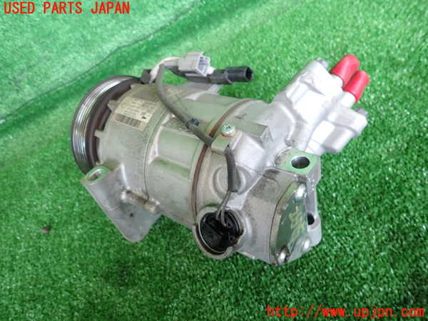 2UPJ-26756025]ルノー・ルーテシア(RM5M1)エアコンコンプレッサー 中古_m0002.jpg