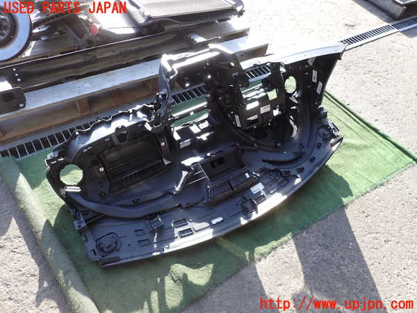 2UPJ-26757505]ルノー・ルーテシア(RM5M1)ダッシュボード 中古_m0003.jpg