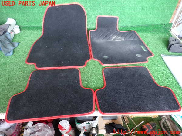 2UPJ-26757800]ルノー・ルーテシア(RM5M1)フロアマット 中古_m0001.jpg