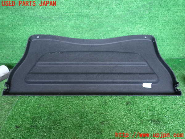 2UPJ-26757761]ルノー・ルーテシア(RM5M1)トノカバー1 中古_m0002.jpg