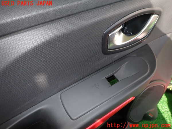 2UPJ-26751264]ルノー・ルーテシア(RM5M1)左前ドア内張り 中古_m0002.jpg