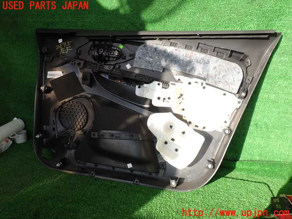 2UPJ-26751264]ルノー・ルーテシア(RM5M1)左前ドア内張り 中古_m0003.jpg