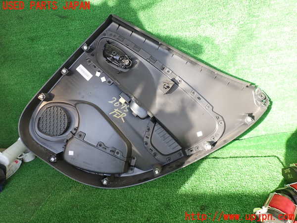 2UPJ-26751324]ルノー・ルーテシア(RM5M1)左後ドア内張り 中古_m0003.jpg